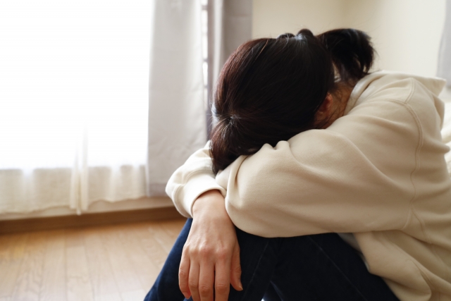 ストレスや生活習慣の乱れも発症の原因になります