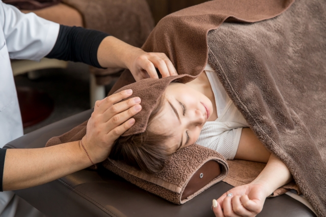 脳脊髄液の流れを向上する施術で症状を改善します